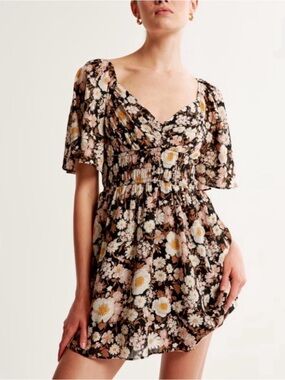 Abercrombie Angel Sleeve Smocked Floral Mini Dress XSP